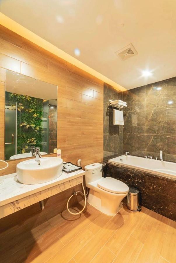 La Dolce Vita Hạ Long Exterior foto